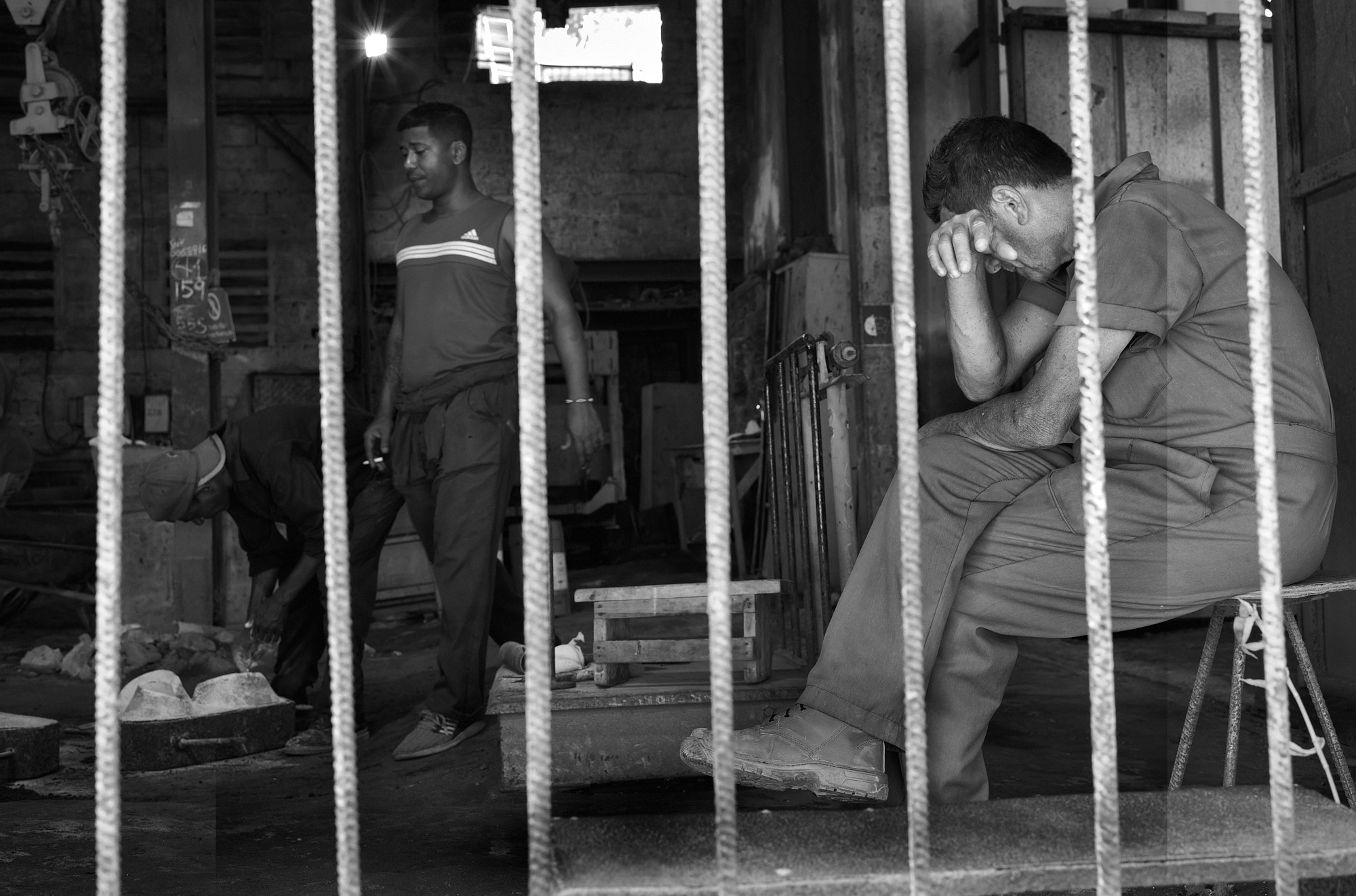 The boss didn’t ask questions. He just sat down and started talking about his sick child. The state hospital had nothing. A contact would find the test materials. That’s how care works here — unofficial, if at all.